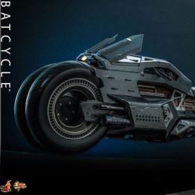 Batcycle The Flash Movie Masterpiece 1/6 Vehicle by Hot Toys